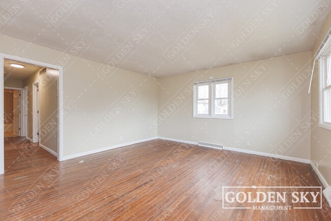 Building Photo - 9912 Washington St