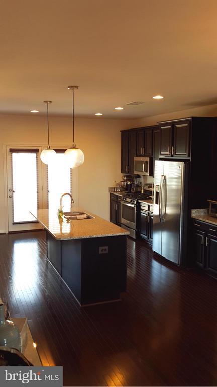 Building Photo - 21725 Pagoda Terrace