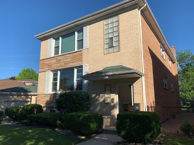 Primary Photo - 6217 W Huntington St