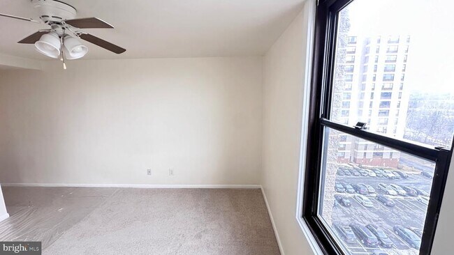 Building Photo - 4600 Duke St