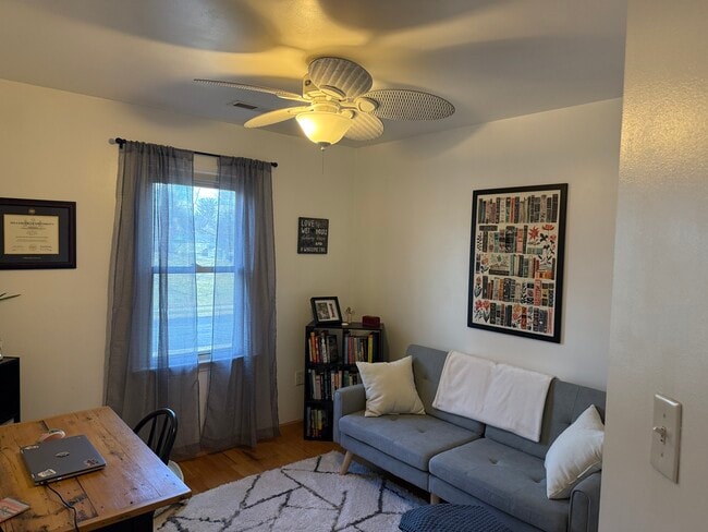 Building Photo - 5430 Oxford Dr