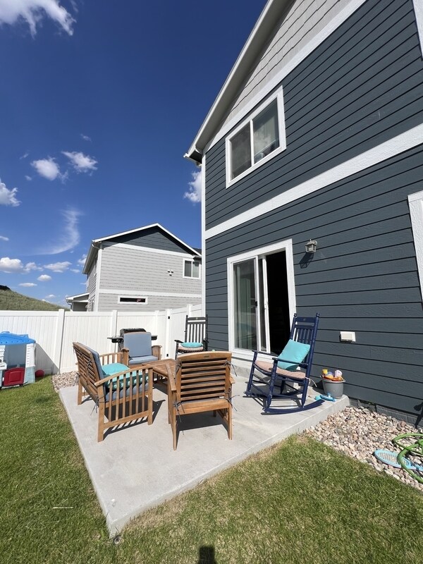 Building Photo - 1716 Kade Ct