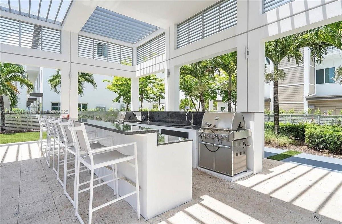 Building Photo - 6611 NW 102nd Path