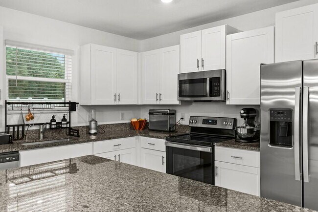 Building Photo - 1742 Red Loop