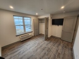 Building Photo - 522 Bridge St