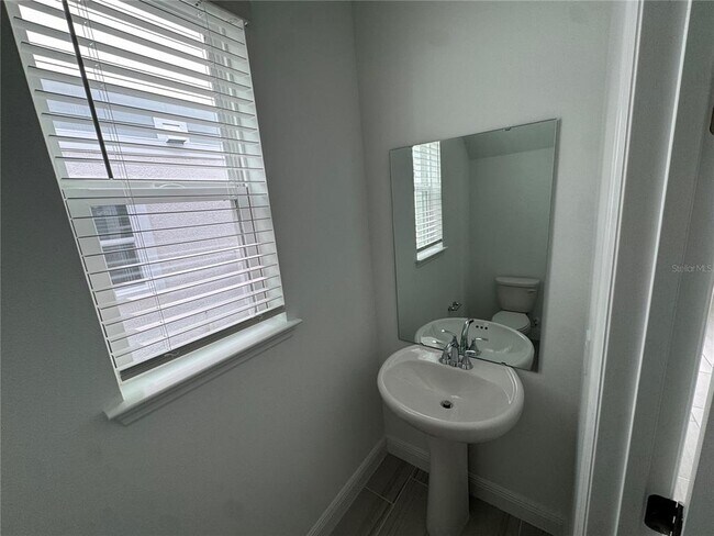 Building Photo - 1832 Archer Dr