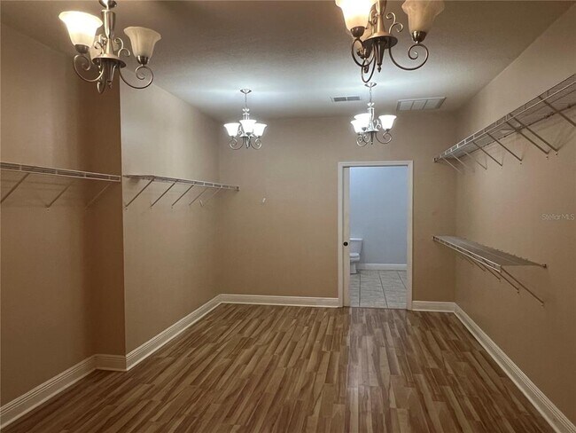 Building Photo - 6443 Ashville Dr