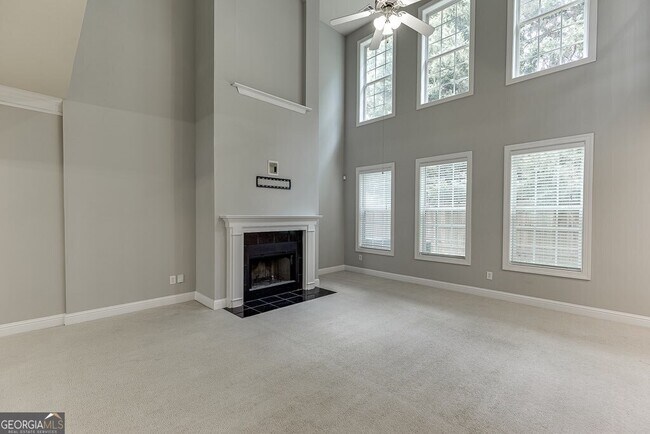 Building Photo - 5252 Catrina Way