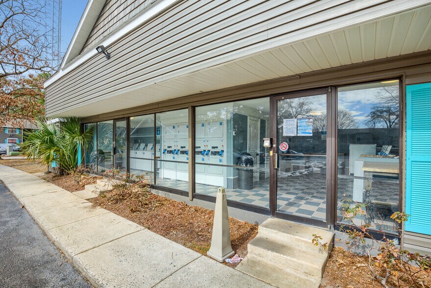 Sandpiper Apartments 800 Leisure Lake Dr Warner Robins GA 31088