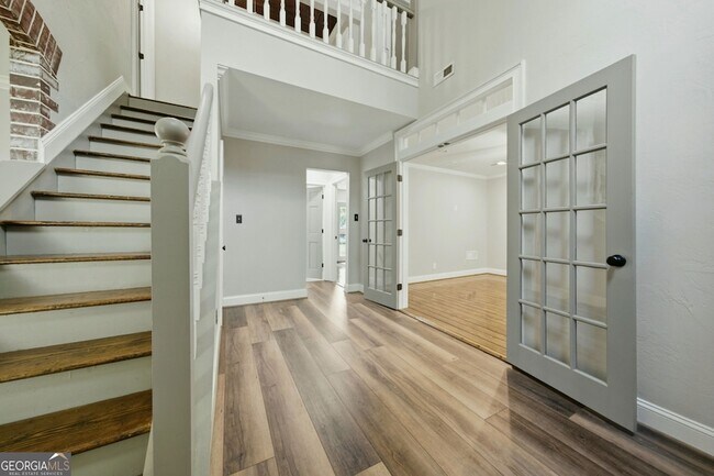 Building Photo - 250 Aspen Way