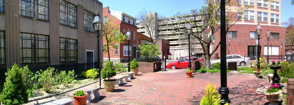 Building Photo - 9 Fayette St