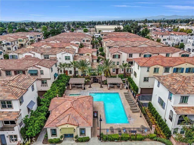 Building Photo - 158 Macintosh Way