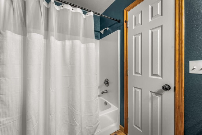 Building Photo - 7208 Secrest Ct