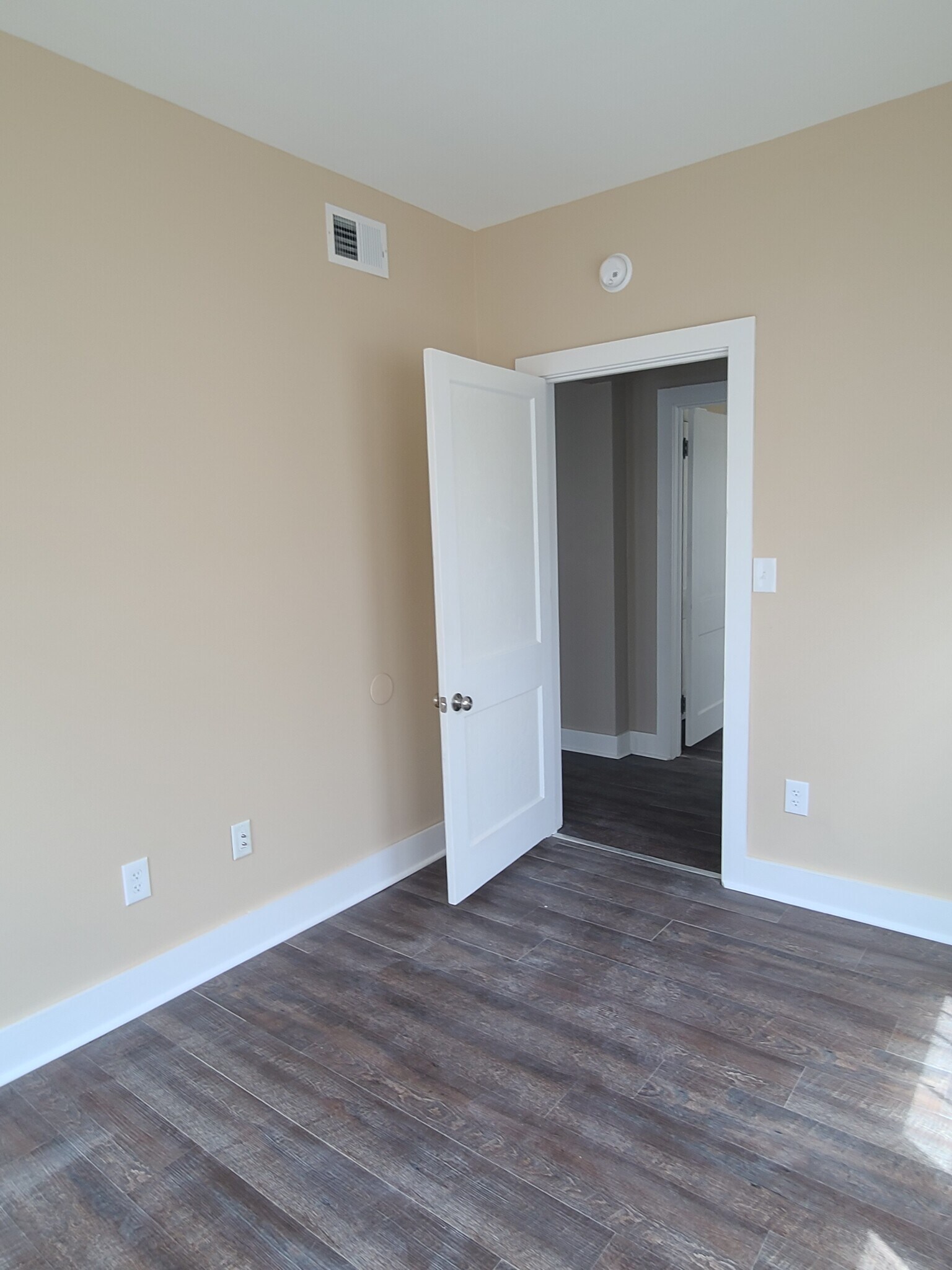 Bedroom 1 - 100 W Washington St