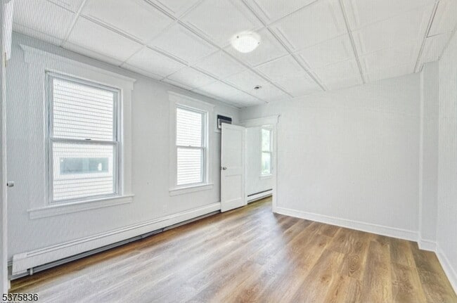 Building Photo - 56 Myrtle Ave