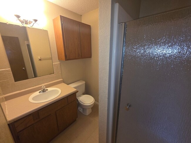 Building Photo - 1909 Cypress Pl