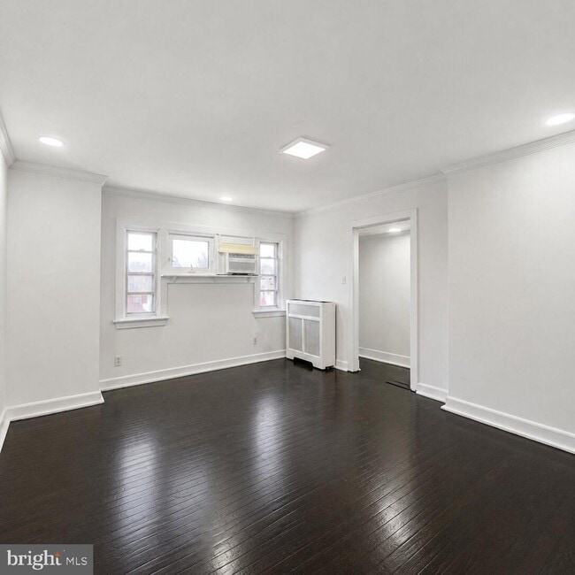 Building Photo - 1419 Lardner St