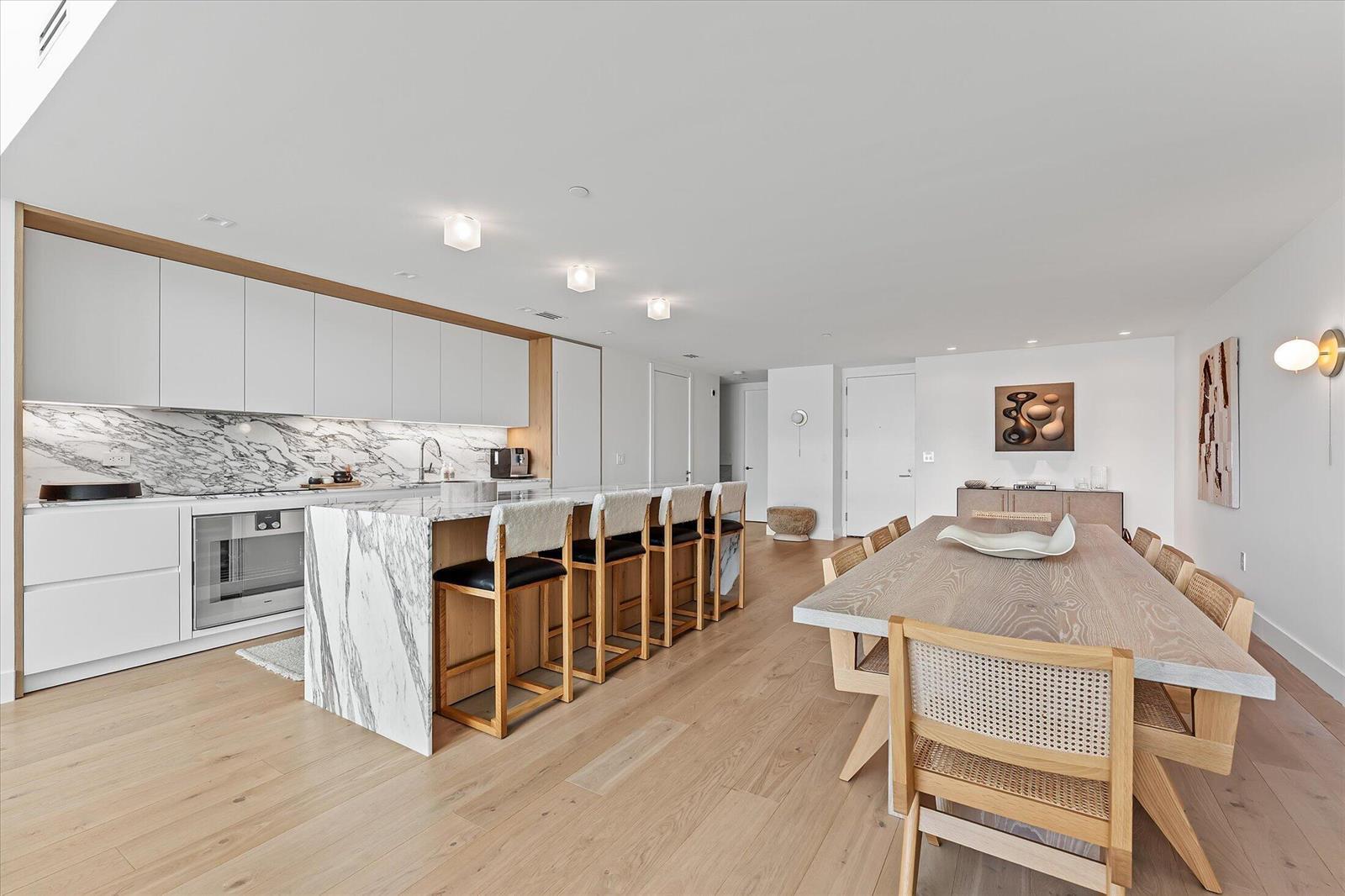 Building Photo - 1040 Biscayne Blvd