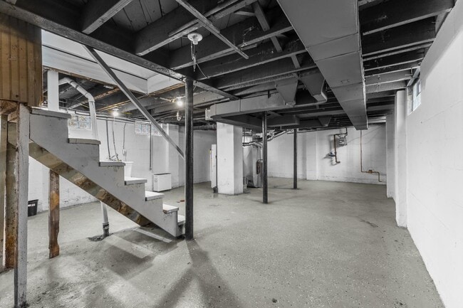 Building Photo - 19973 Lumpkin St