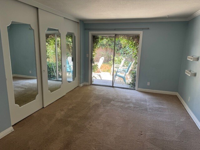 Building Photo - 6828 Ponce Ave