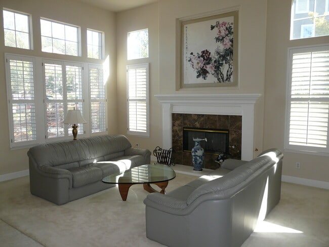 Building Photo - Gorgeous Country Estates 4BR 3.5BA Home in Almaden