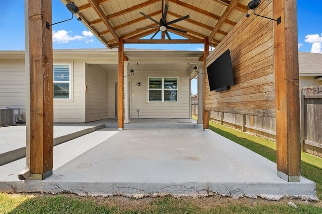 Building Photo - 505 Blue Sage Dr