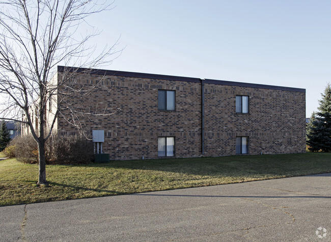 Building Photo - Heritage Cove Apartments