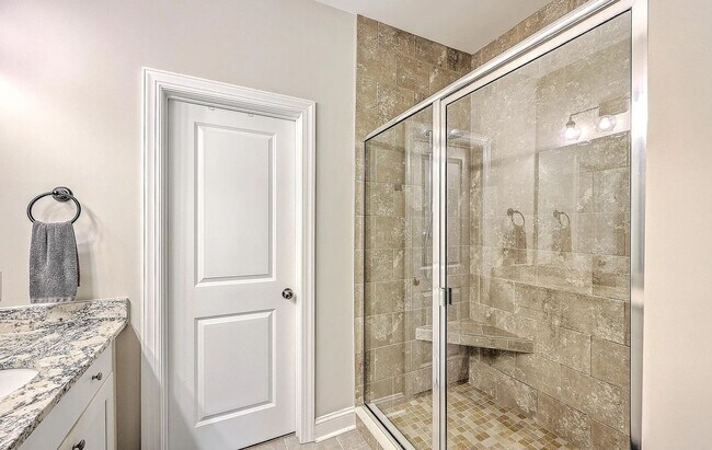 Building Photo - 4 Bedroom 3.5 Bath House in St. Johns Lake - Johns Island