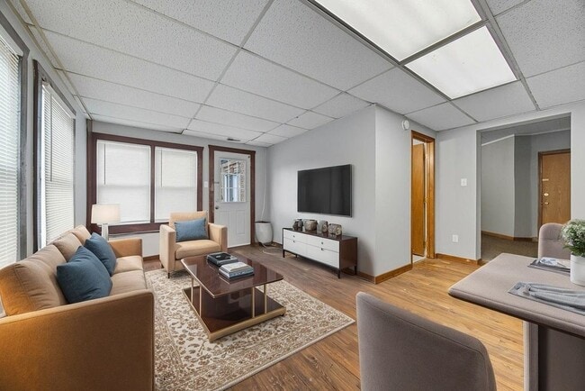 Building Photo - 2429 W 127th St