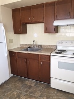 Kitchen - Germania on the Green