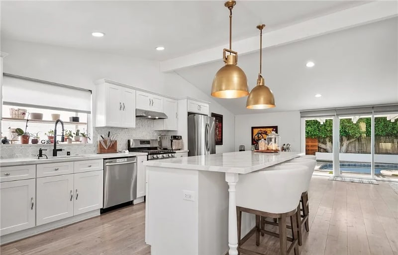 Building Photo - 201 Hanover Dr