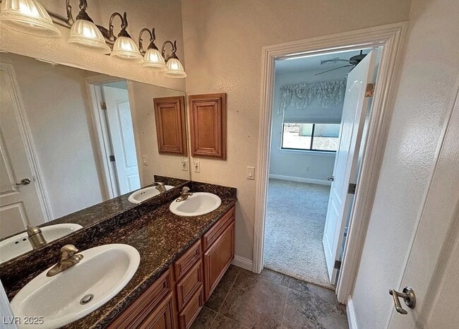 Building Photo - 3580 Prairie Ave