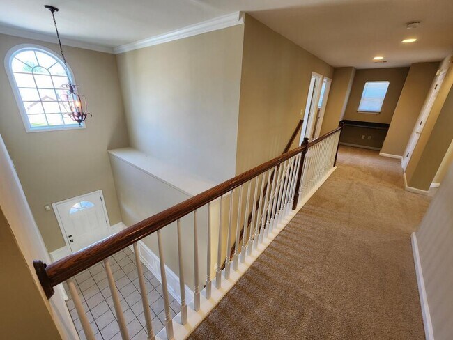 Building Photo - 1594 Overview Cir SW