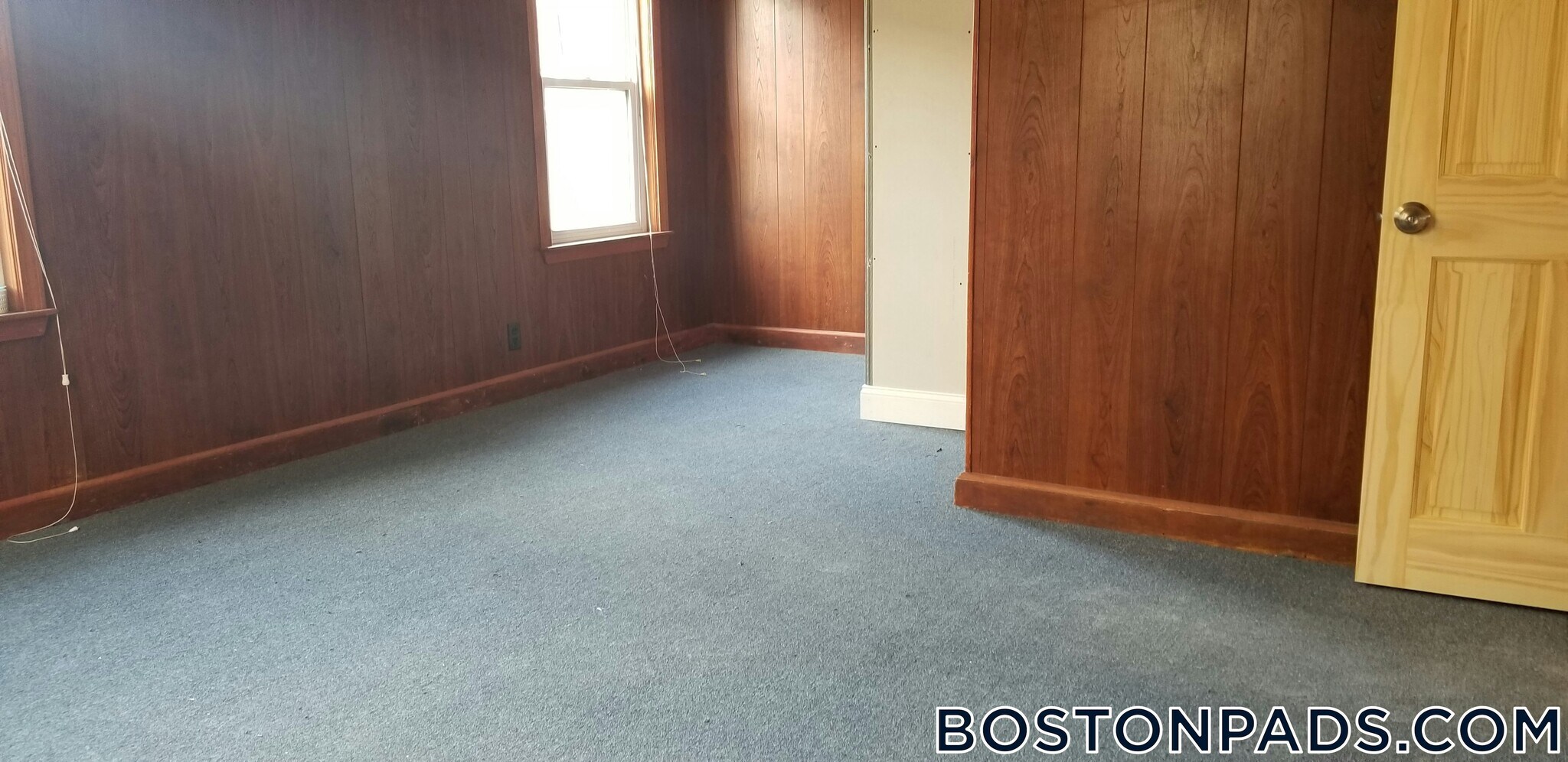 Building Photo - 103 Buttonwood St