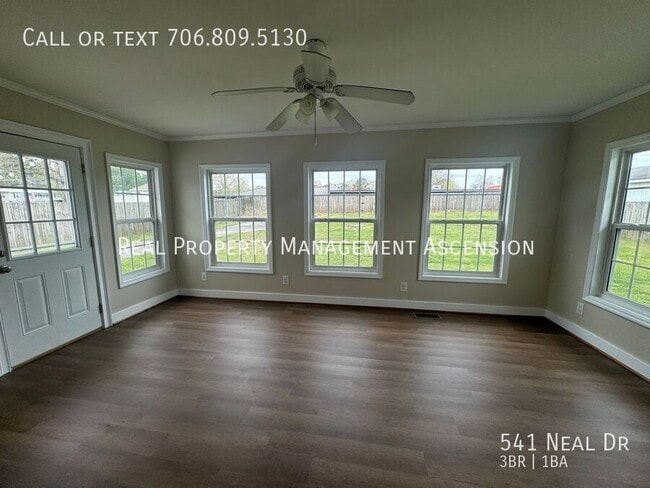 Building Photo - 541 Neal Dr