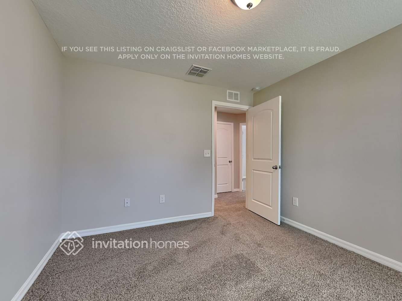 Building Photo - 11833 Thicket Wood Dr