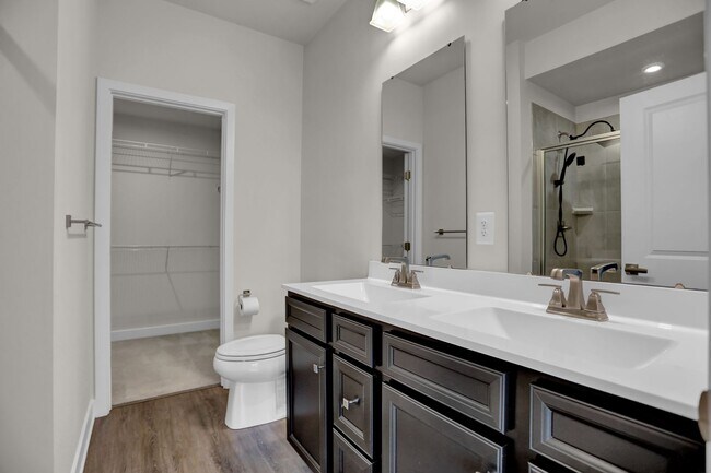 Building Photo - Luxury 4-Story Townhome with Rooftop Terrace!