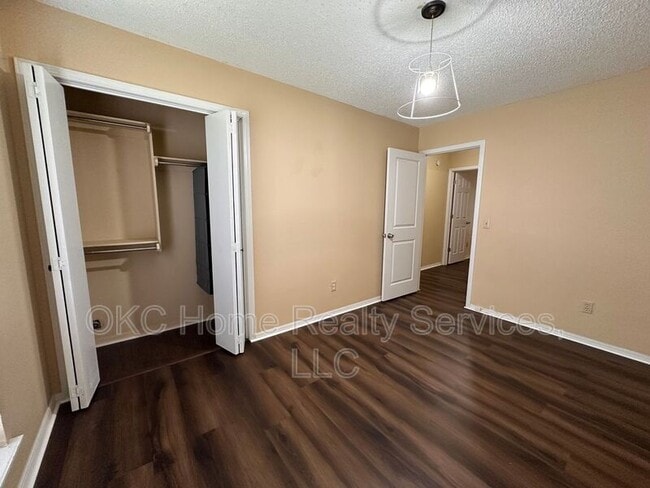 Building Photo - 3110 N Wheeler Cir
