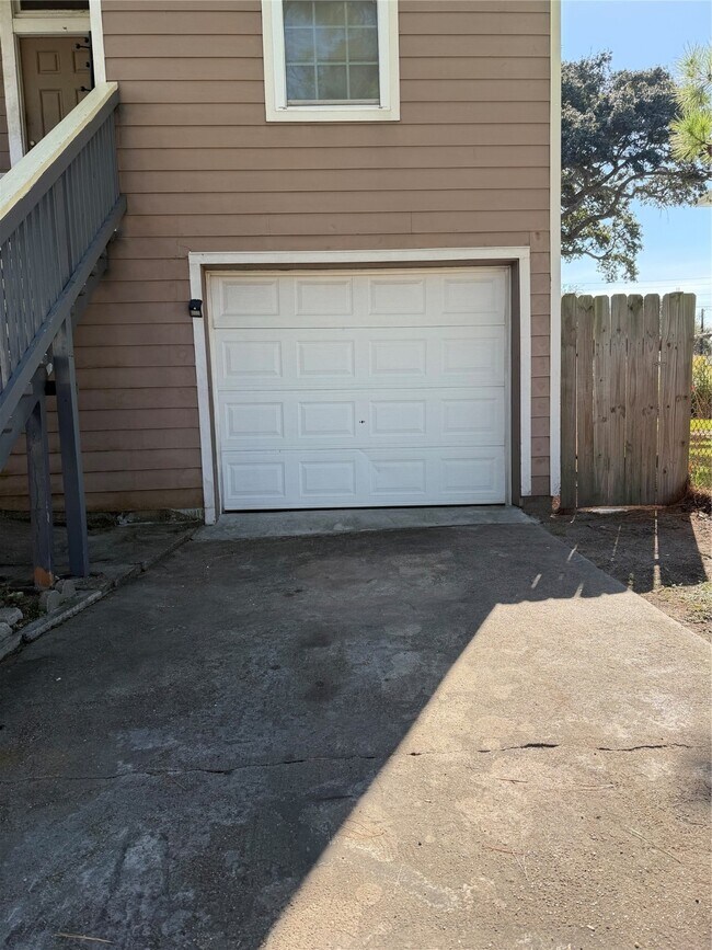 Building Photo - 4505 Avenue K