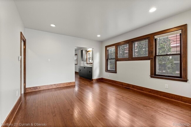 Building Photo - 8804 Mason Pl