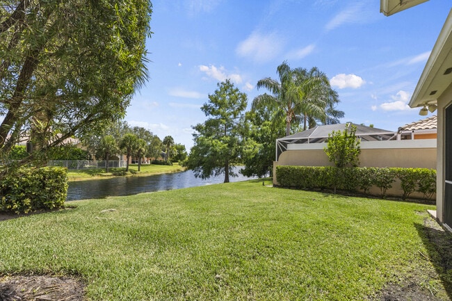 Building Photo - 12120 SW Elsinore Dr