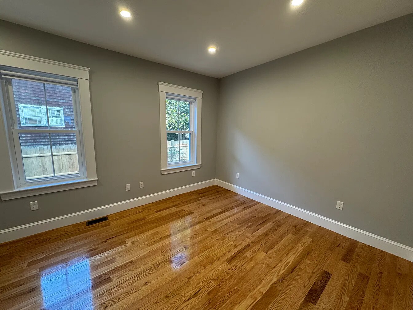 Building Photo - 86 Orchard St