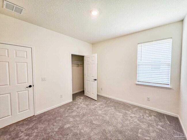Building Photo - 4149 Upper Walk Ln