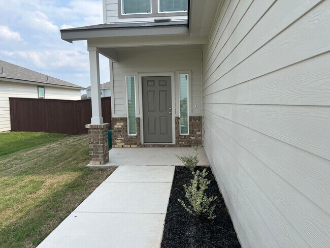 Building Photo - Beautiful 4/2.5 home in Hannah Heights