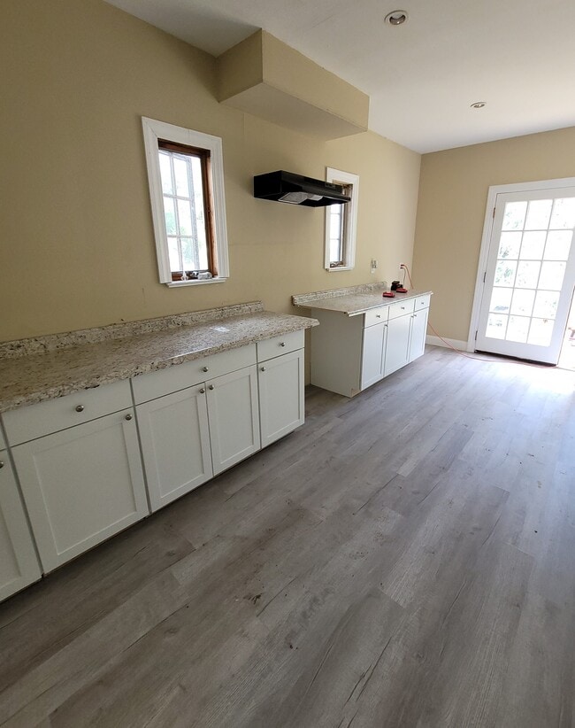 Building Photo - 157 Belmont St