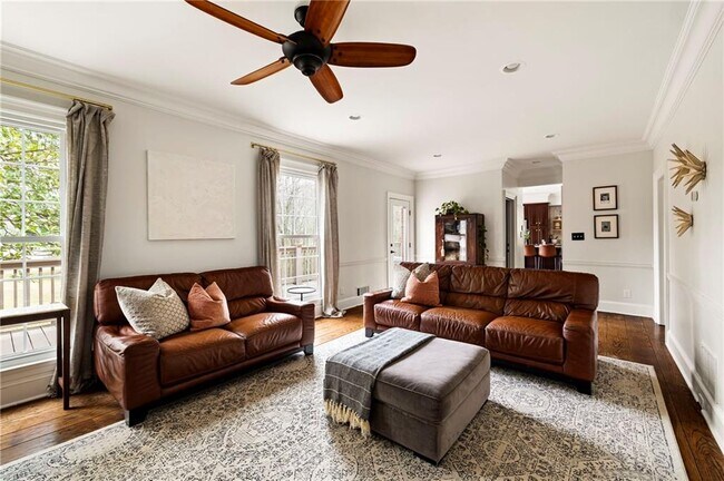 Building Photo - 2270 Emerald Dr