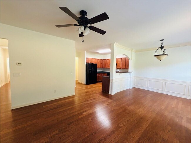 Building Photo - 6055 Apple Rose Dr
