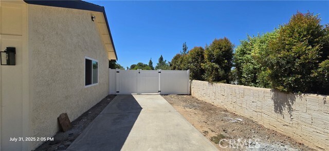 Building Photo - 3024 Sonrisa Dr