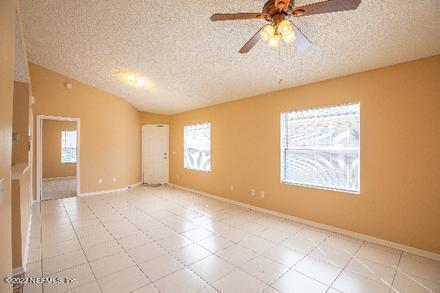 Building Photo - 2548 Americas Cup Cir E