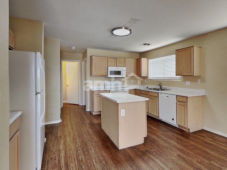 Building Photo - 7926 N 54th Dr